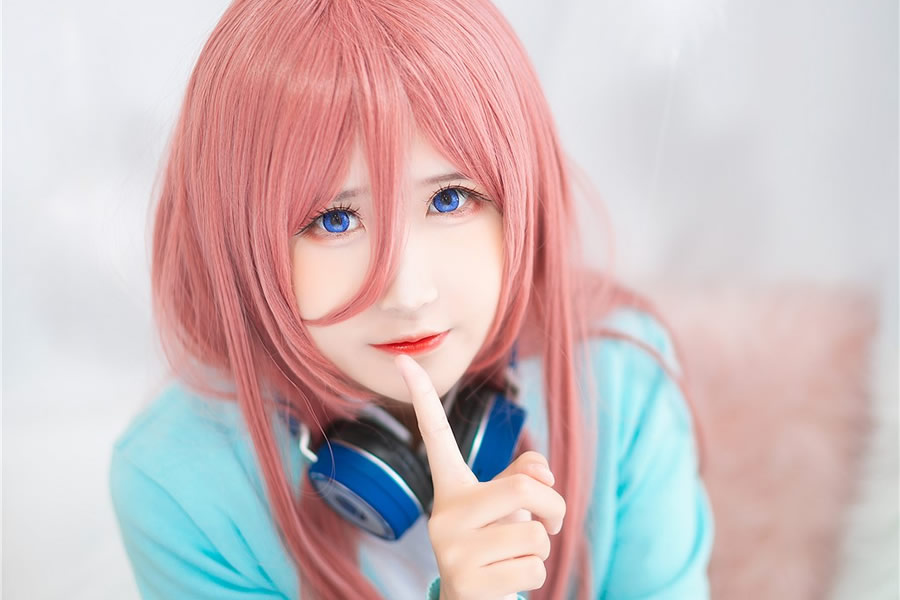 清纯美少女【三度_69】COSER 介绍与图集欣赏