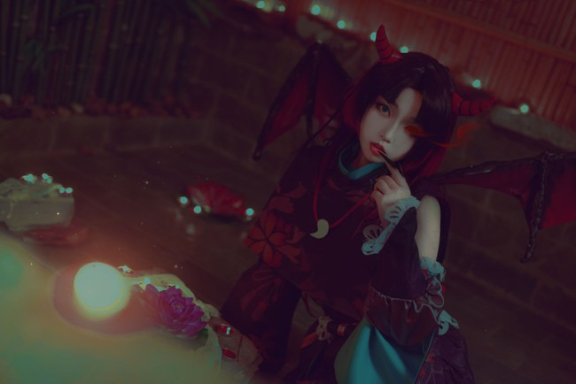 性格随性的COSER【白易子教主】介绍与美图欣赏