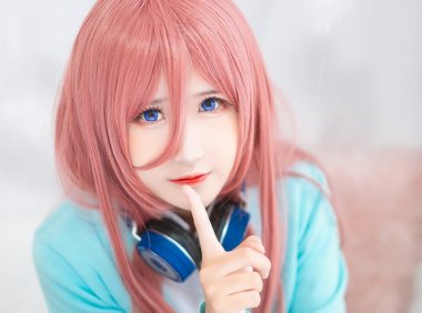 清纯美少女【三度_69】COSER 介绍与图集欣赏